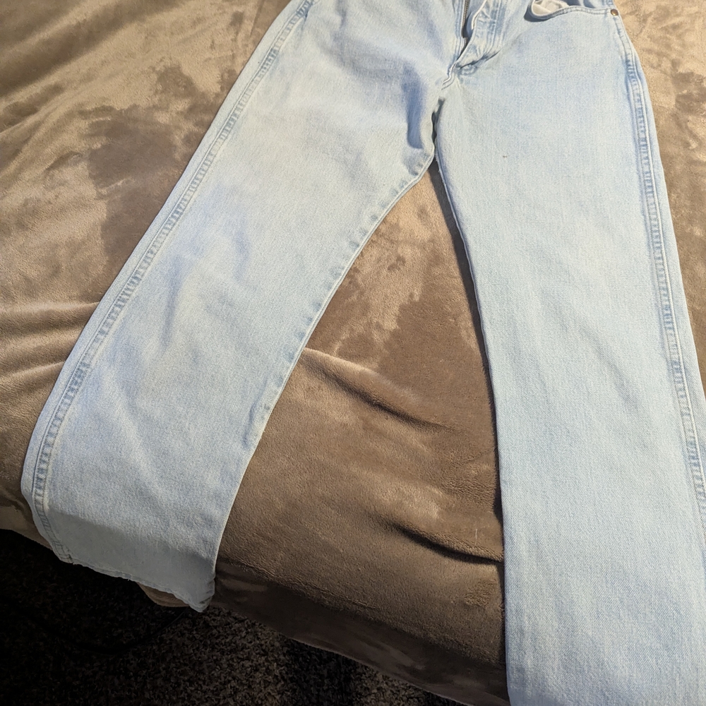 Wrangler Women's Light Blue Straight Leg Jeans